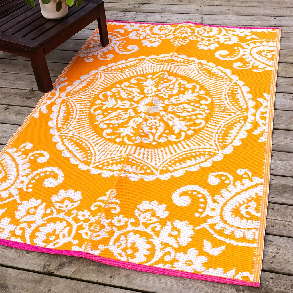 recycled outdoor rug (180 x 120 cm) - orange