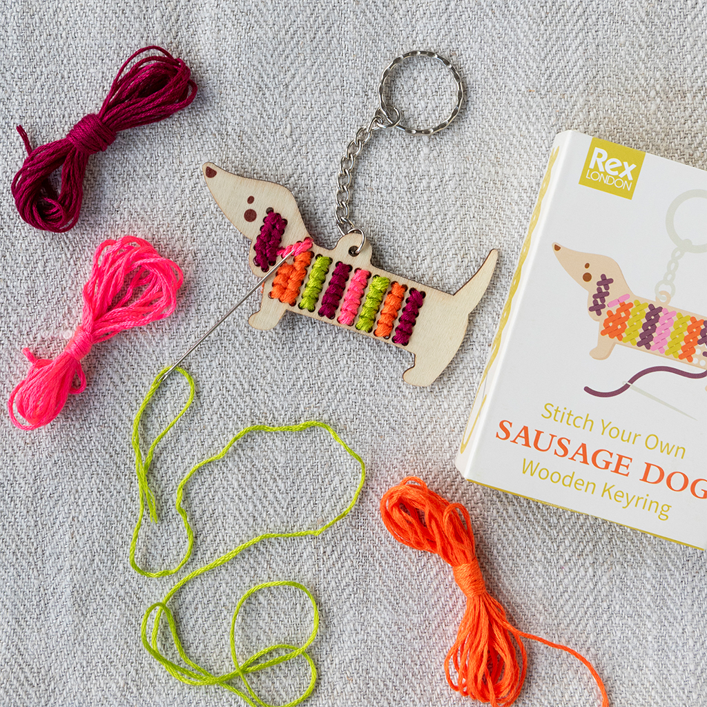 stitch your own wooden keyring - sausage dog