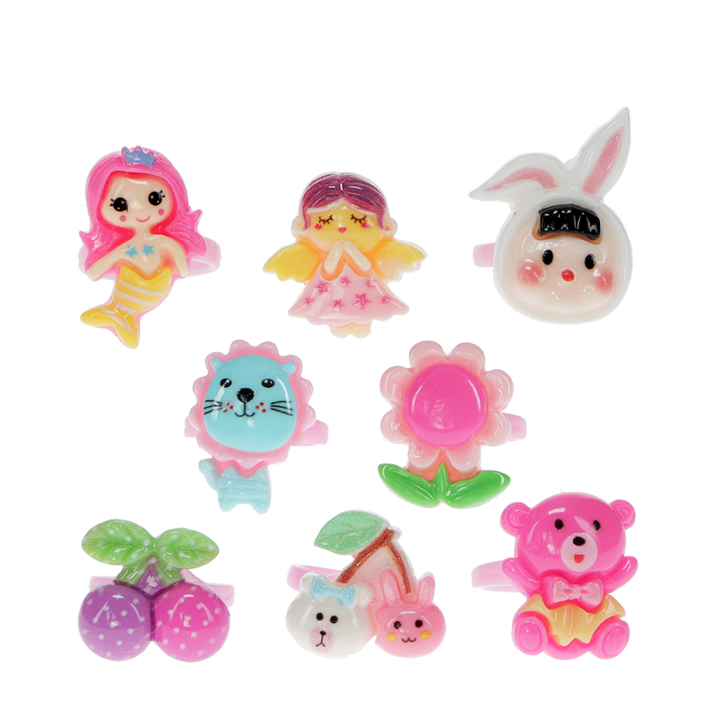 jolies bagues dans une boîte en forme de cœur (lot de 8)