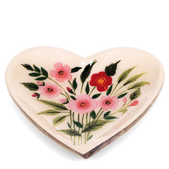 herzförmige schmuckschale aus holz - blumen