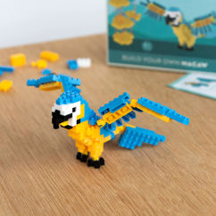 build your own animal model brick kit - macaw