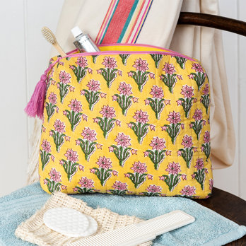 wash bag - chandani