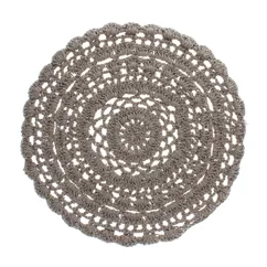 crochet placemat - grey