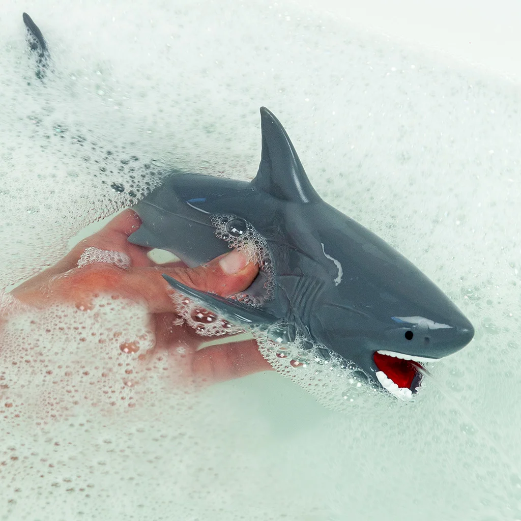 shark bath time water squirter