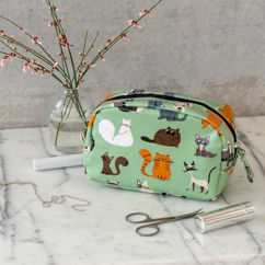 makeup bag - nine lives