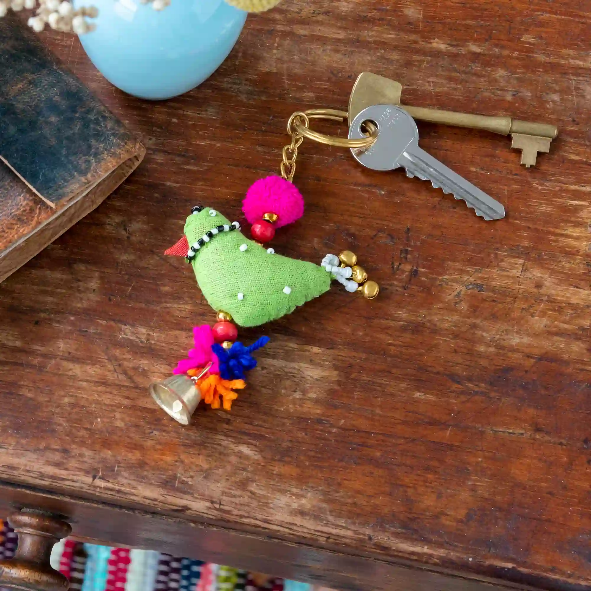 porte-clés perroquet en tissu vert