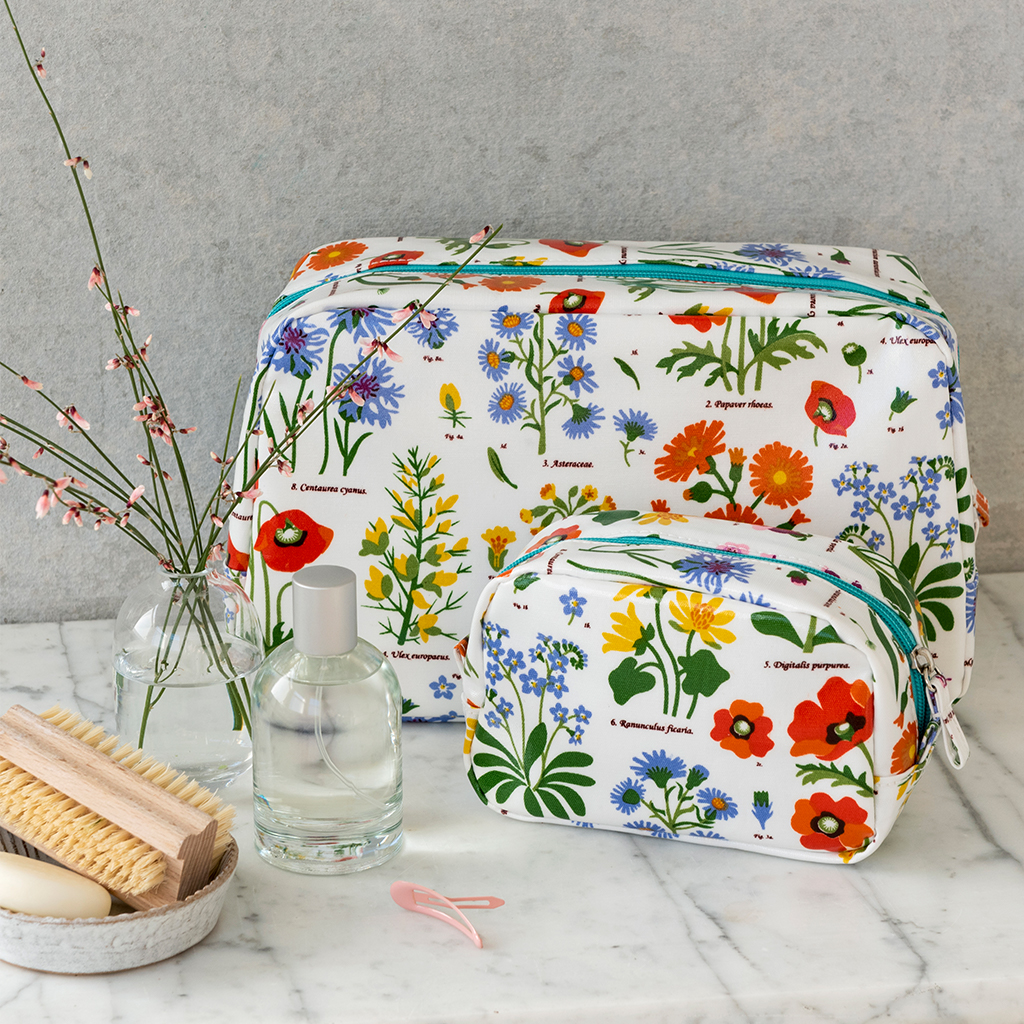 makeup bag - wild flowers