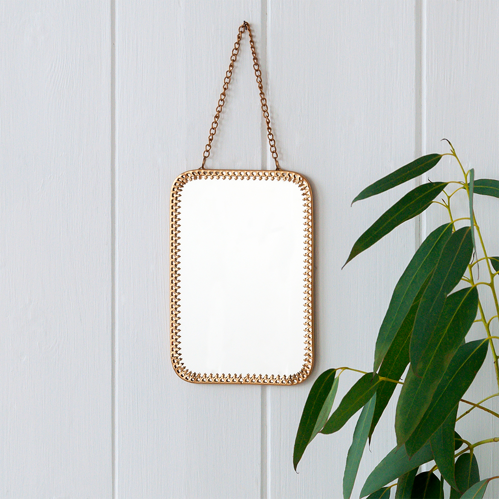 rectangular hanging mirror (15.5cm x 10.5cm) - gold tone