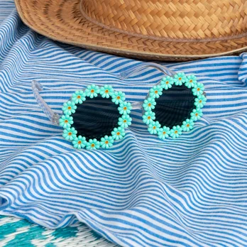 funglasses - grüne margeriten funglasses - grüne margeriten