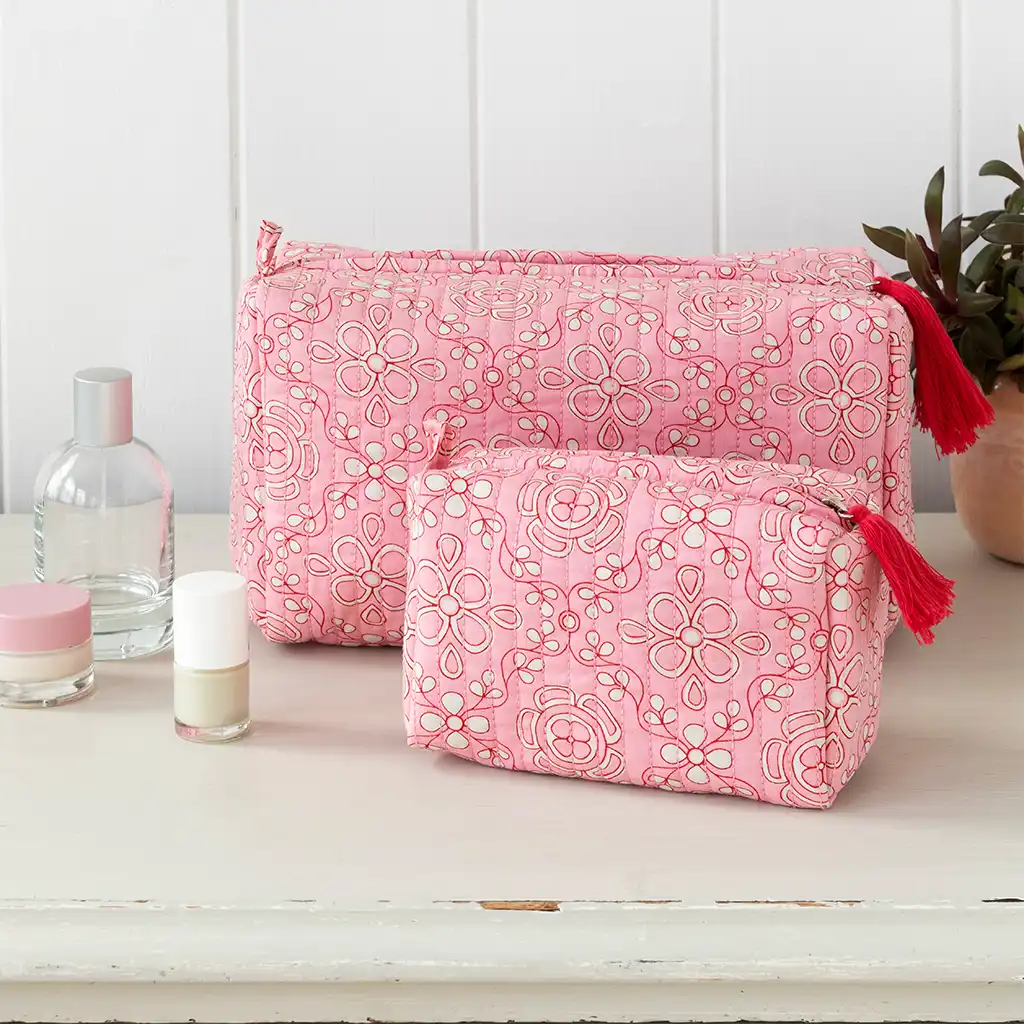 quilted wash bag - anushka