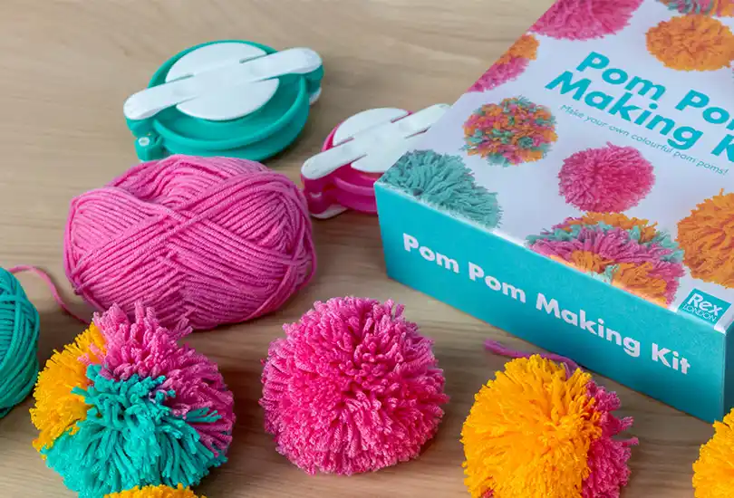 Make your own pom pom kit
