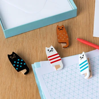 mini wooden pegs (set of 4) - cats mini wooden pegs (set of 4) - cats