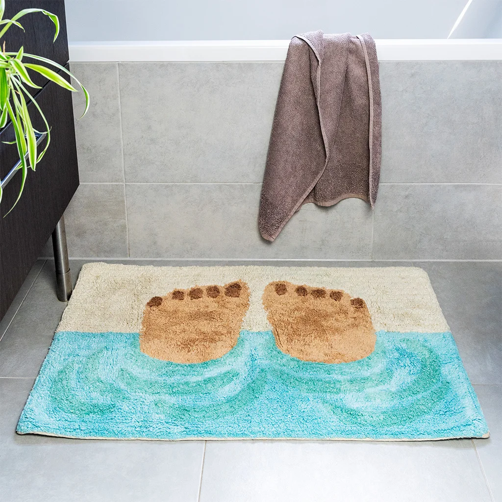 tufted cotton bath mat - bathing feet