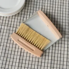 juego de cepillo y recogedor de madera para mesa - gris suave