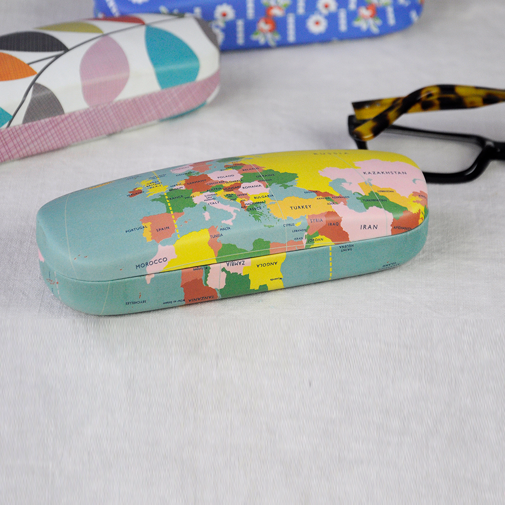 glasses case & cleaning cloth - world map