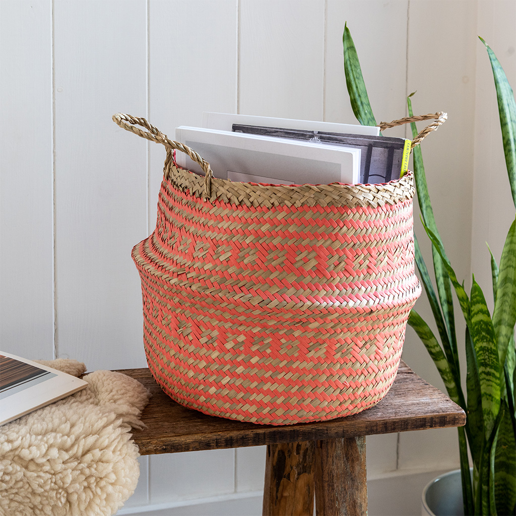 small seagrass basket - coral