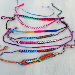 bracelets mayas au design assorti bracelets mayas au design assorti