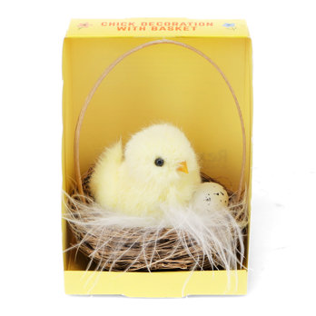 flauschige oster-dekoration - küken mit korb