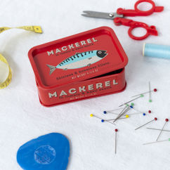 boîte de conservation miniature avec couvercle - mackerel