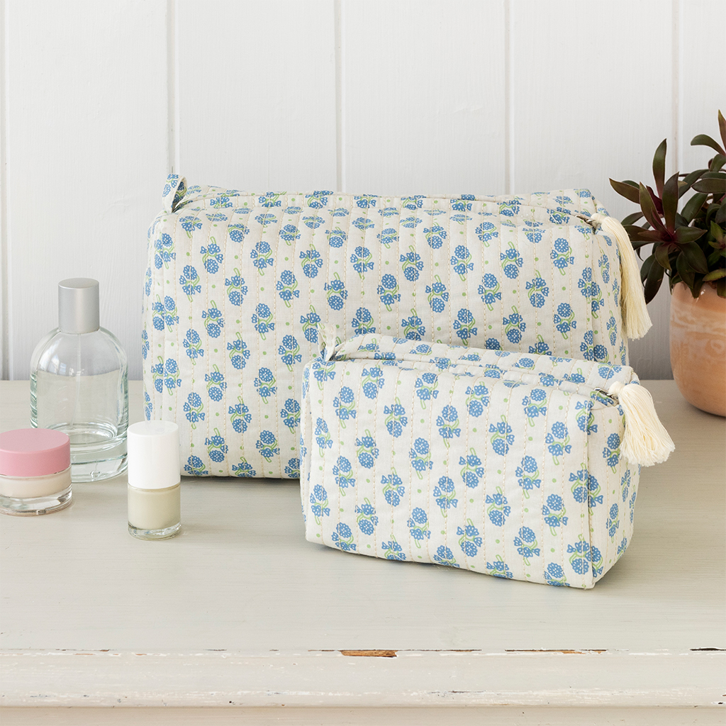 quilted makeup bag - cornflower