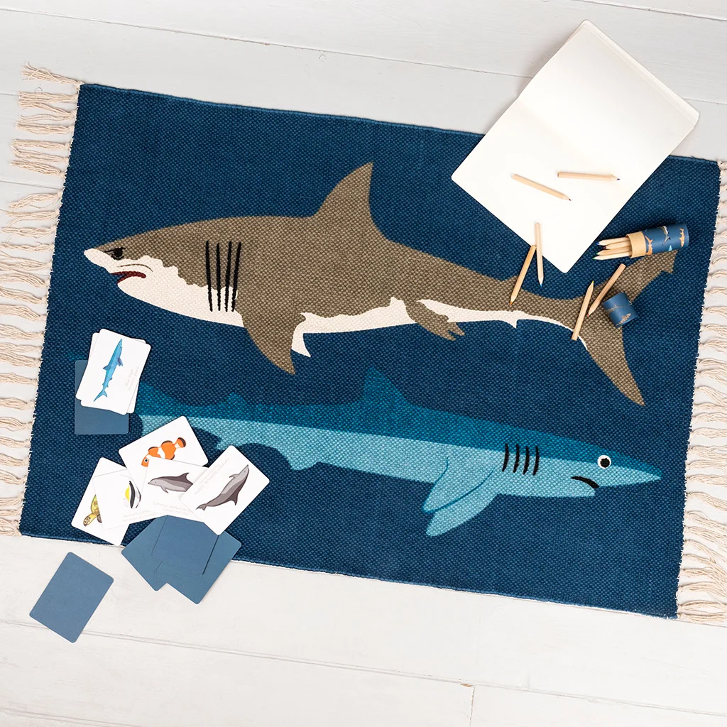 alfombra de algodón con estampado de tiburones