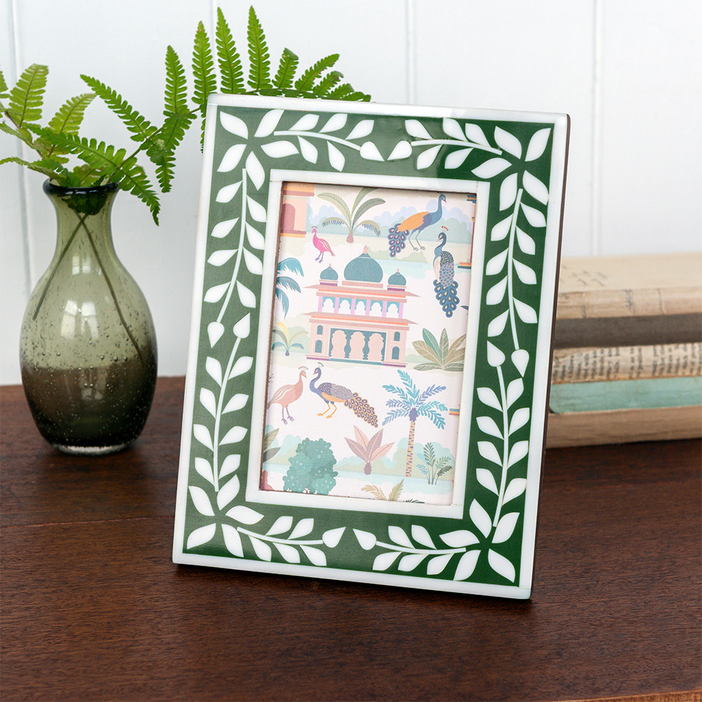 resin picture frame (9cm x 14cm) - green