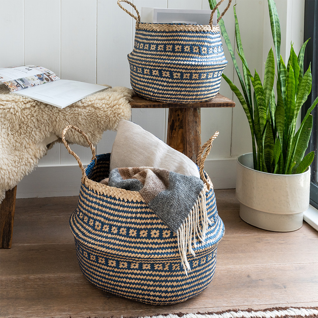 small seagrass basket - navy blue