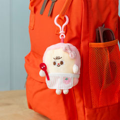 charm de sac en peluche - miss toast