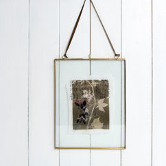 hanging brass frame 25 x 20cm
