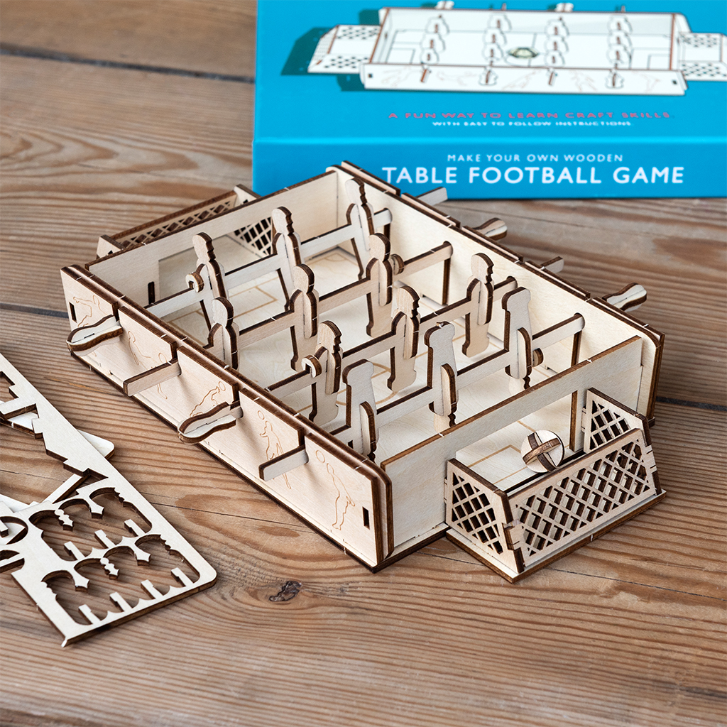 fabriquez votre propre jeu de table en bois - football