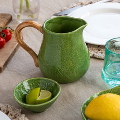 stoneware jug 650ml - lime
