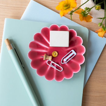 enamel flat flower trinket dish (9cm) - red