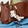 charm de sac en peluche - sausage dog