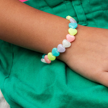 glow in the dark bracelet - hearts