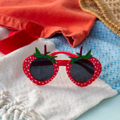 funglasses - lunettes de soleil fraise