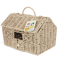 korb aus geflochtenem papier in form eines hauses