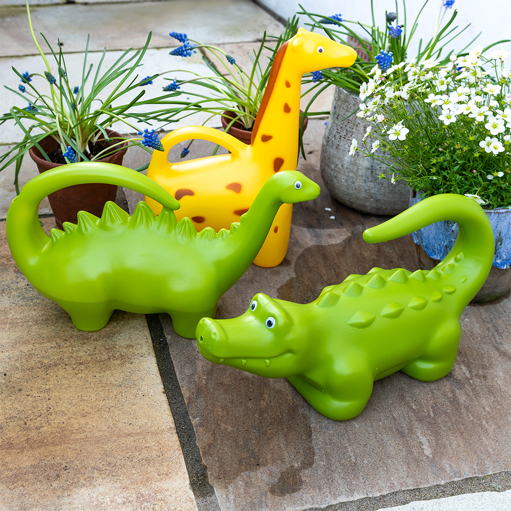watering can (1.7ltr) - crocodile