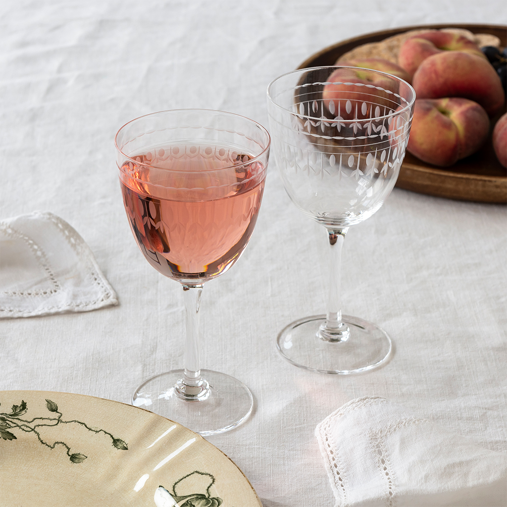 vintage etched wine glasses 250ml (set of 2) - clear