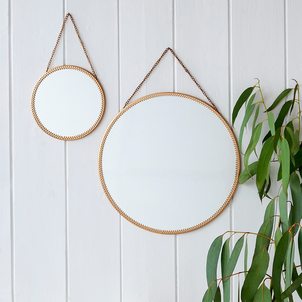 circular hanging mirror (15.5cm) - gold tone