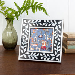 square resin picture frame (9cm x 9cm) - navy blue