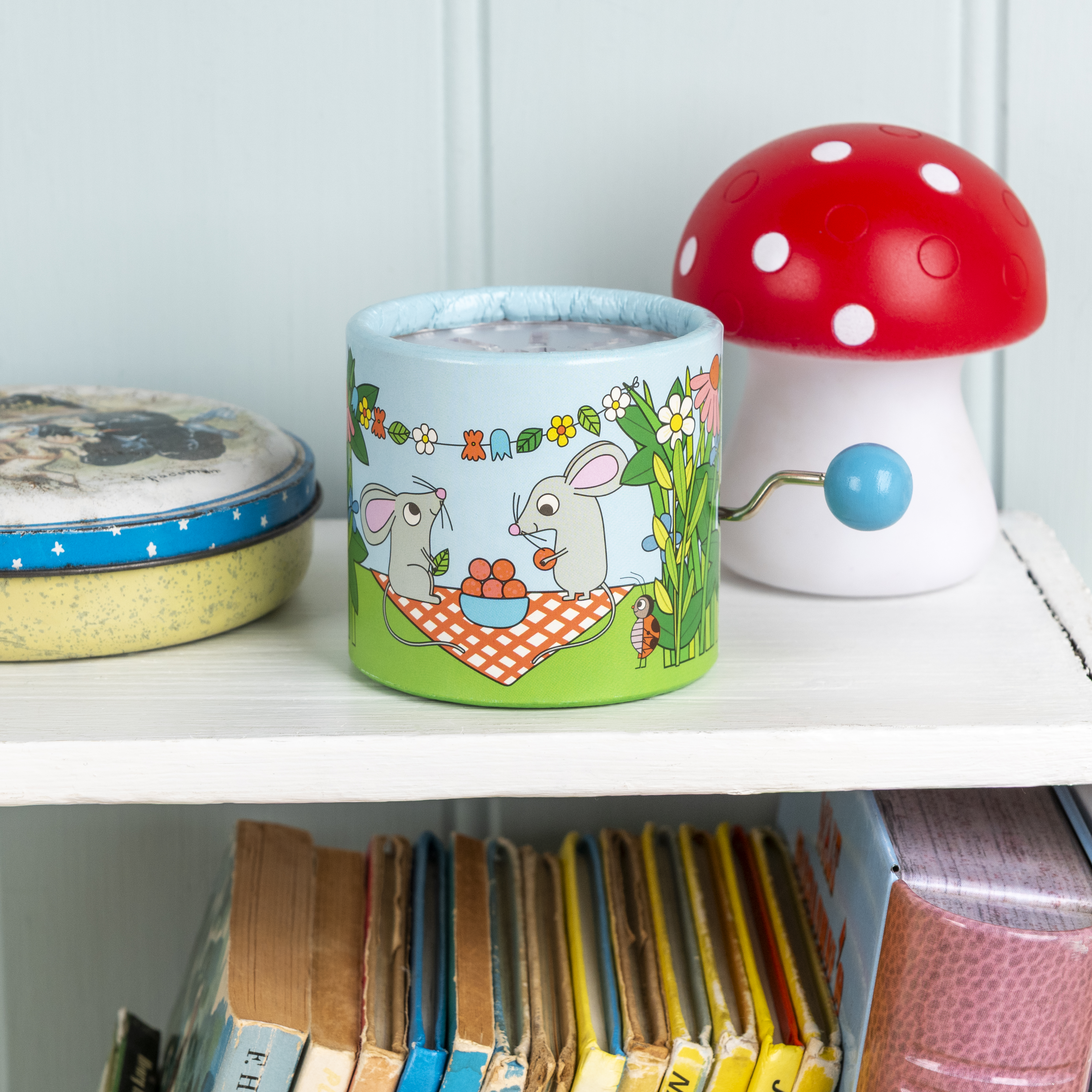 winding music box - in my garden