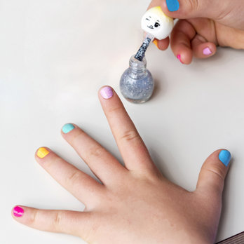 water-based children's nail varnish