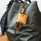 breloque en peluche pour sac - monsieur biscuit