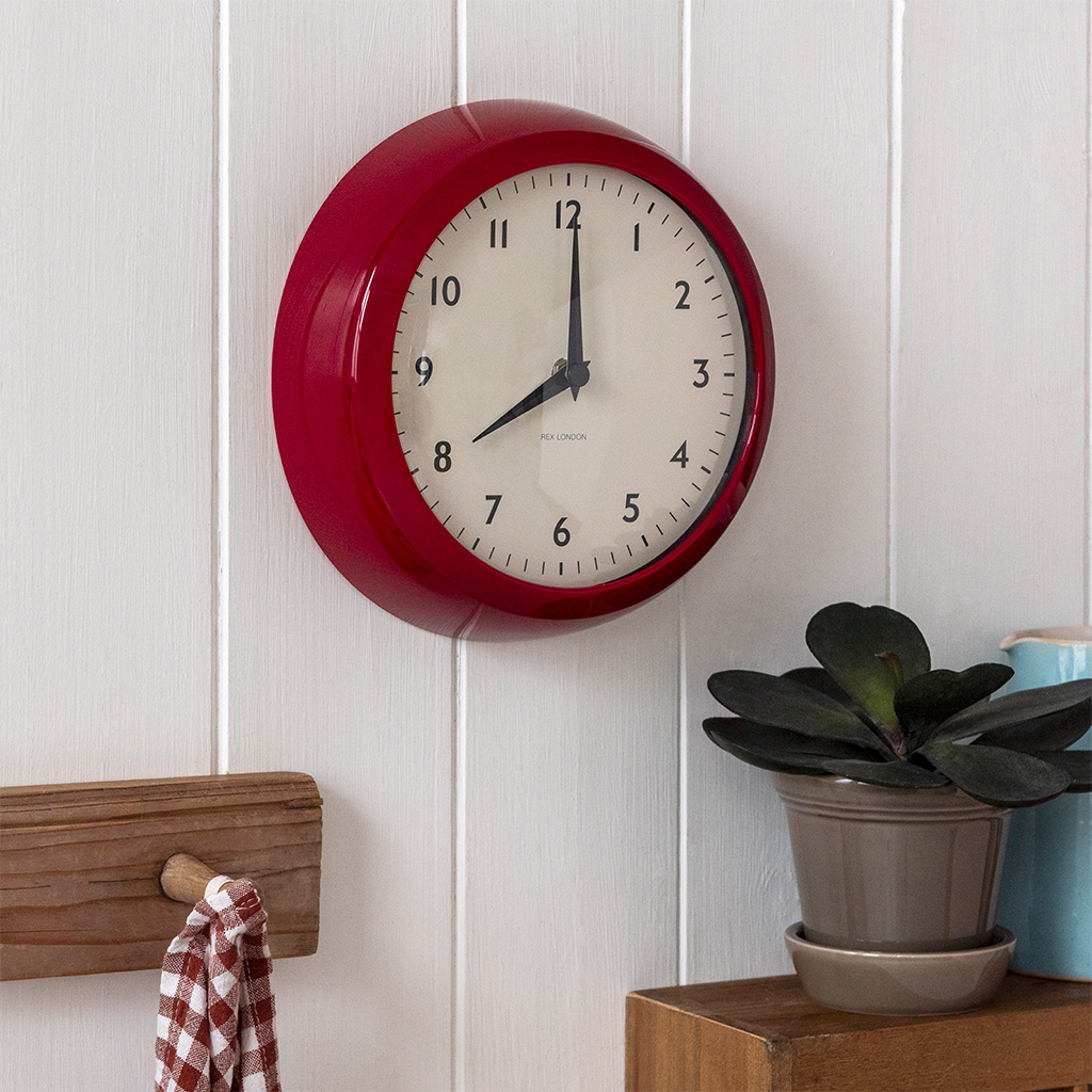retro wall clock - red