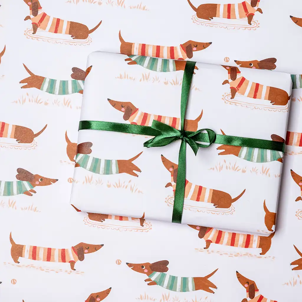 wrapping paper sheets - sausage dog