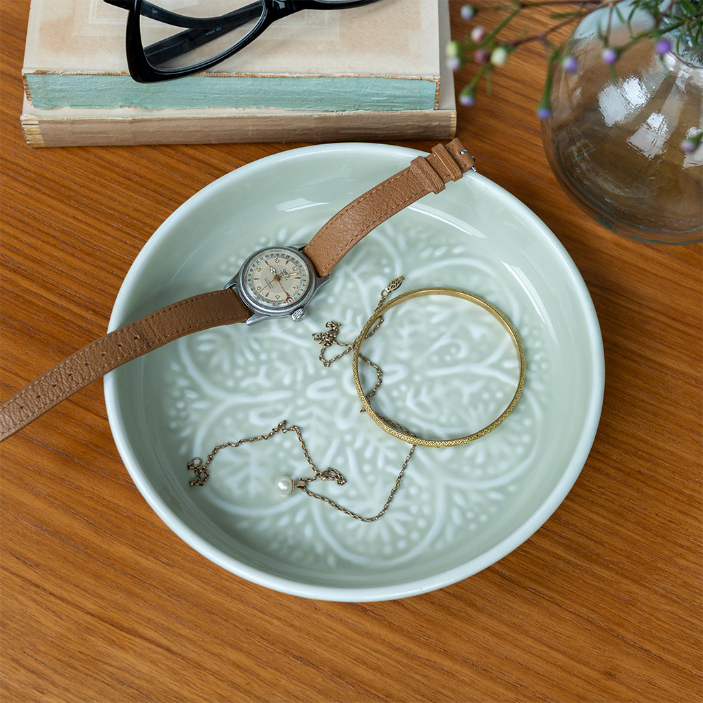 enamel trinket dish (17.5cm) - light grey