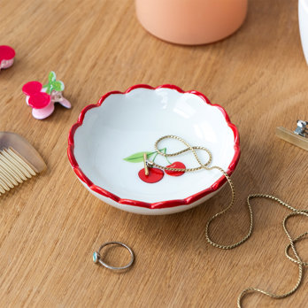schmuckschale aus keramik mit gewelltem rand (9 cm) - cherry